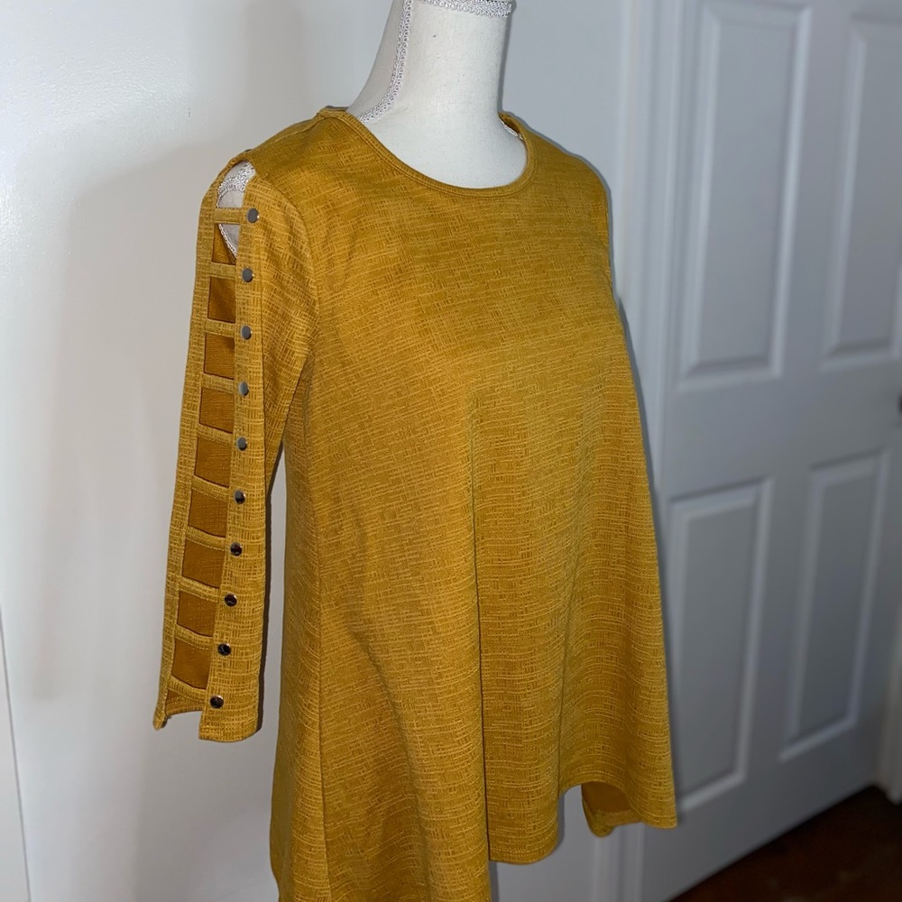Long sleeve dress shirt